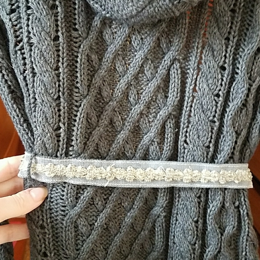 Long gray comfy sweater - Picture 6 of 8